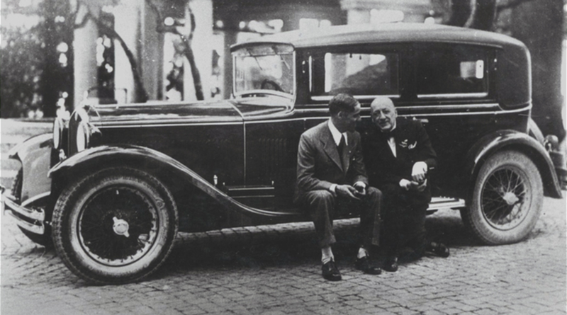 Gabriele D'Annunzio e la sua automobile